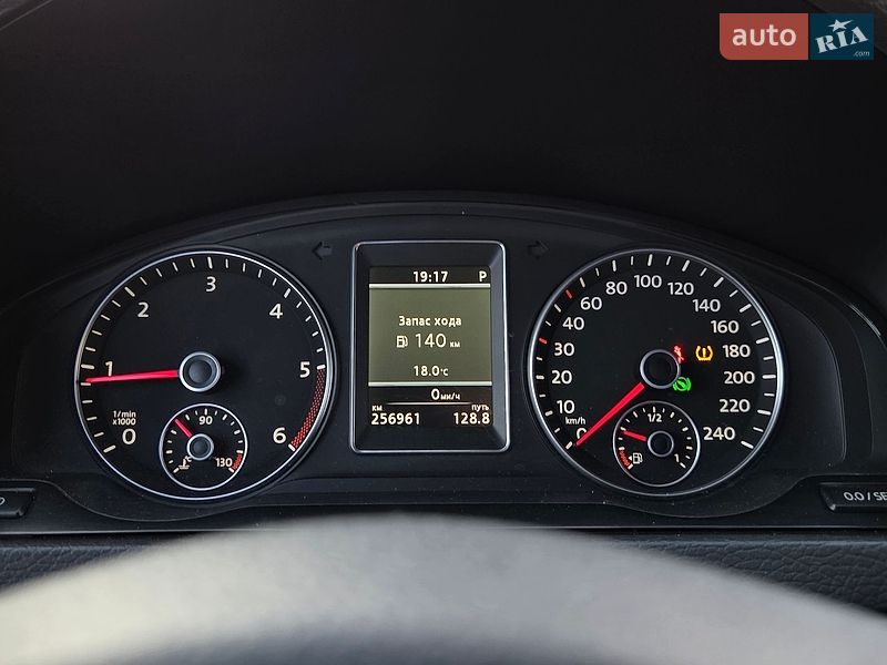 Минивэн Volkswagen Multivan 2012 в Киеве