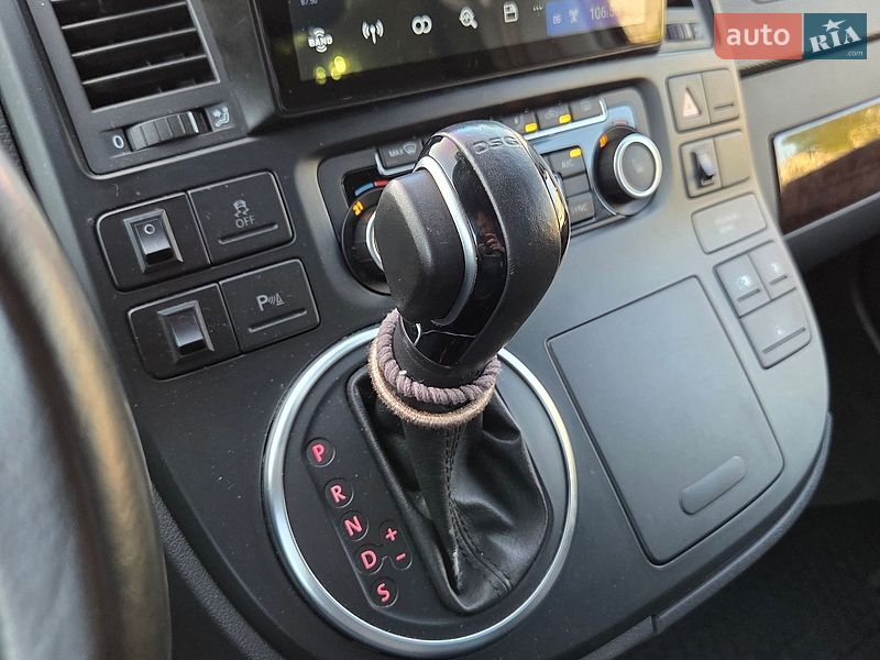 Минивэн Volkswagen Multivan 2012 в Киеве
