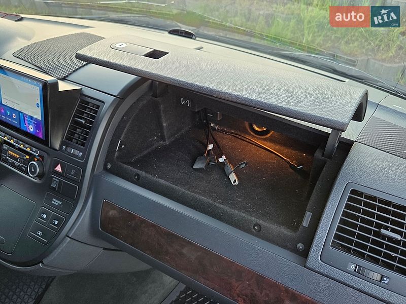 Минивэн Volkswagen Multivan 2012 в Киеве
