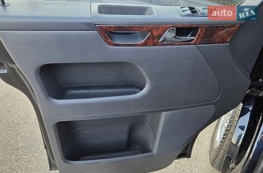 Минивэн Volkswagen Multivan 2012 в Киеве