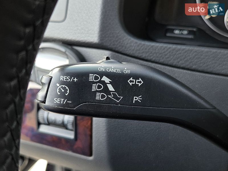 Минивэн Volkswagen Multivan 2012 в Киеве