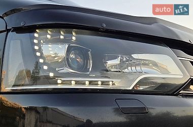 Минивэн Volkswagen Multivan 2012 в Киеве