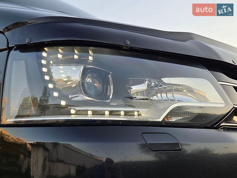 Минивэн Volkswagen Multivan 2012 в Киеве