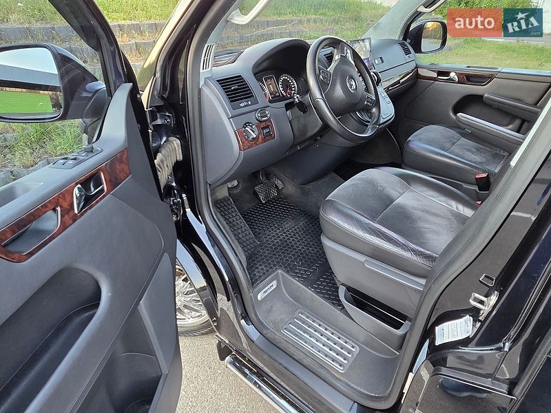 Минивэн Volkswagen Multivan 2012 в Киеве