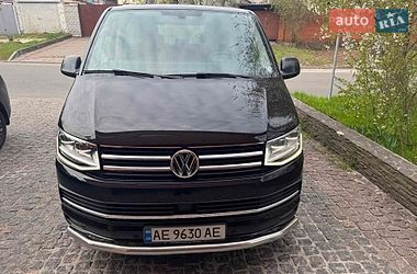 Volkswagen Multivan  2015