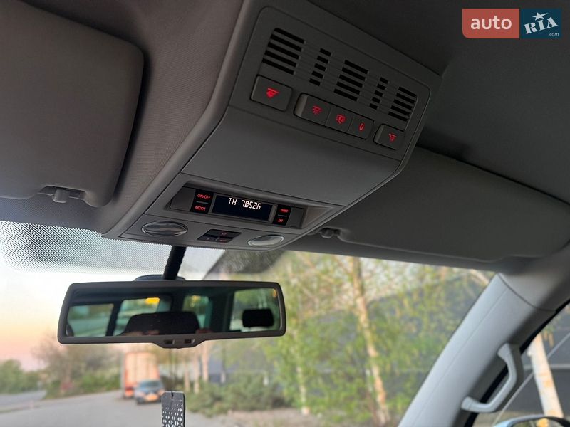 Минивэн Volkswagen Multivan 2013 в Белой Церкви