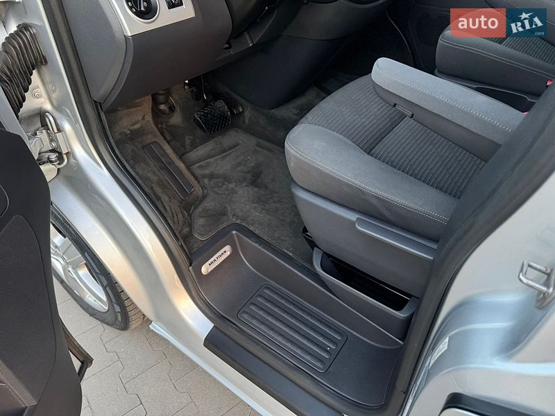 Минивэн Volkswagen Multivan 2013 в Белой Церкви