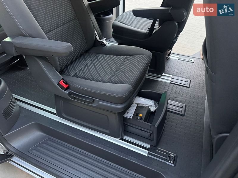Минивэн Volkswagen Multivan 2013 в Белой Церкви