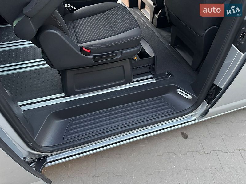Минивэн Volkswagen Multivan 2013 в Белой Церкви