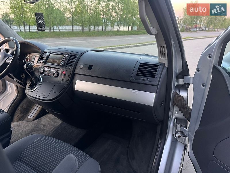 Минивэн Volkswagen Multivan 2013 в Белой Церкви