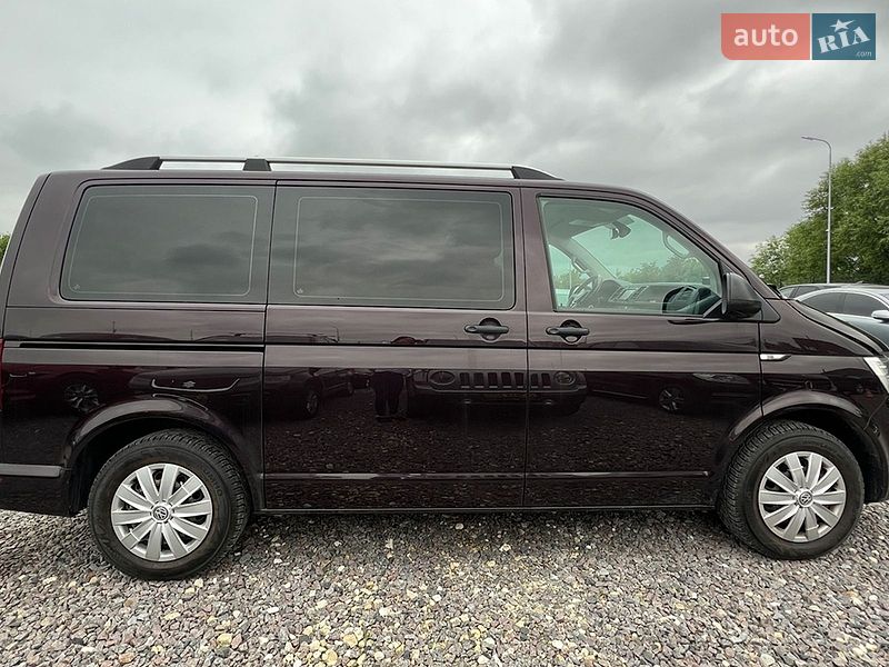 Минивэн Volkswagen Multivan 2016 в Львове фото 8 Минивэн Volkswagen Multivan 2016 в Львове