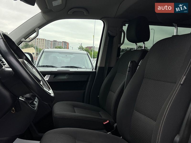 Минивэн Volkswagen Multivan 2016 в Львове фото 9 Минивэн Volkswagen Multivan 2016 в Львове