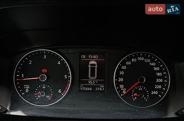 Минивэн Volkswagen Multivan 2016 в Львове фото 12 Минивэн Volkswagen Multivan 2016 в Львове