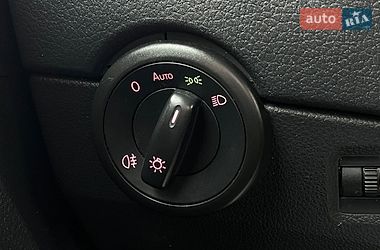 Минивэн Volkswagen Multivan 2016 в Львове фото 15 Минивэн Volkswagen Multivan 2016 в Львове