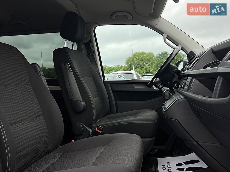 Минивэн Volkswagen Multivan 2016 в Львове фото 16 Минивэн Volkswagen Multivan 2016 в Львове