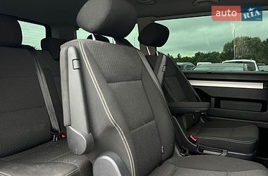 Минивэн Volkswagen Multivan 2016 в Львове фото 17 Минивэн Volkswagen Multivan 2016 в Львове