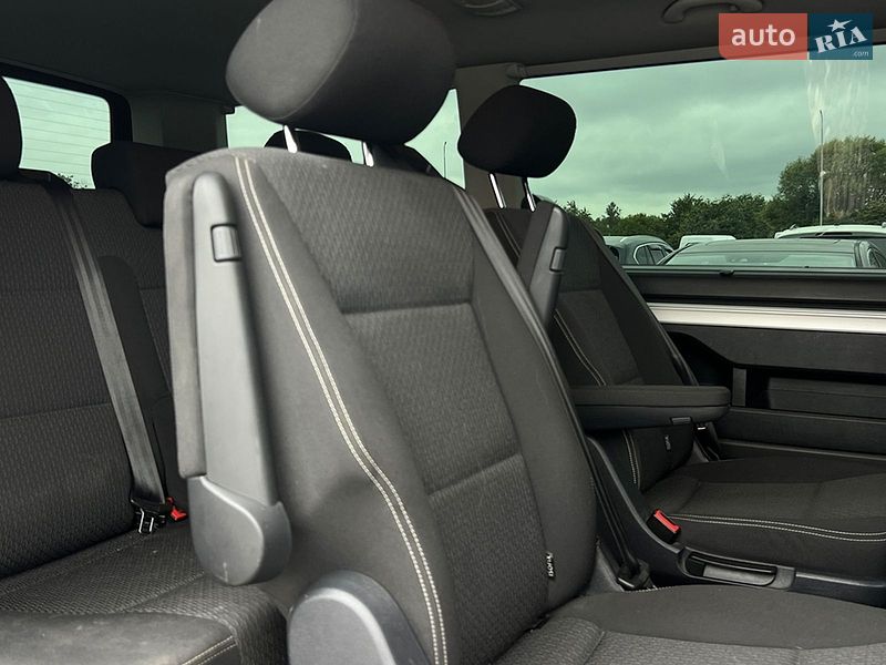 Минивэн Volkswagen Multivan 2016 в Львове фото 17 Минивэн Volkswagen Multivan 2016 в Львове