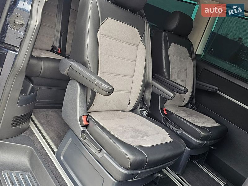 Минивэн Volkswagen Multivan 2020 в Черновцах