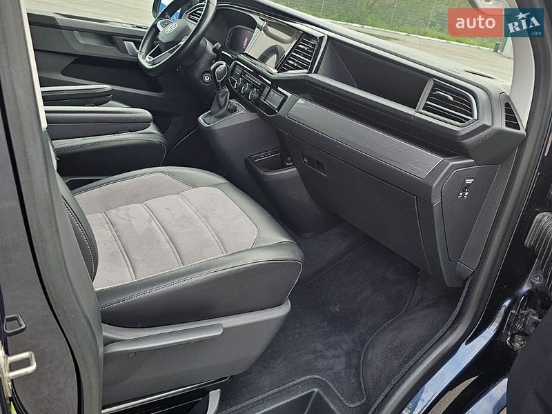 Минивэн Volkswagen Multivan 2020 в Черновцах