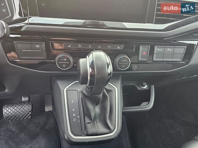 Минивэн Volkswagen Multivan 2020 в Черновцах
