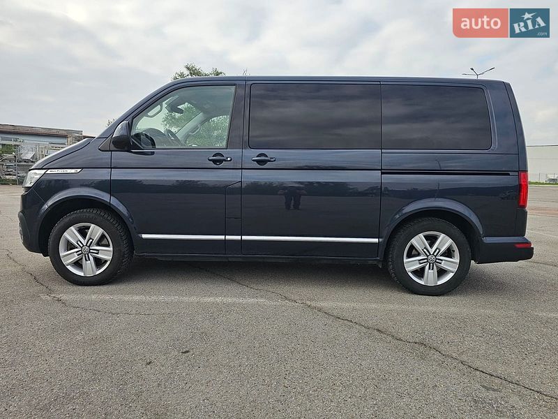 Минивэн Volkswagen Multivan 2020 в Черновцах