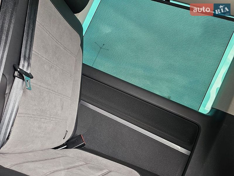 Минивэн Volkswagen Multivan 2020 в Черновцах