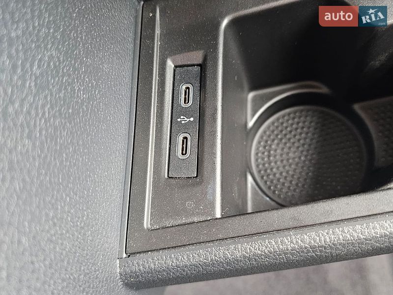 Минивэн Volkswagen Multivan 2020 в Черновцах