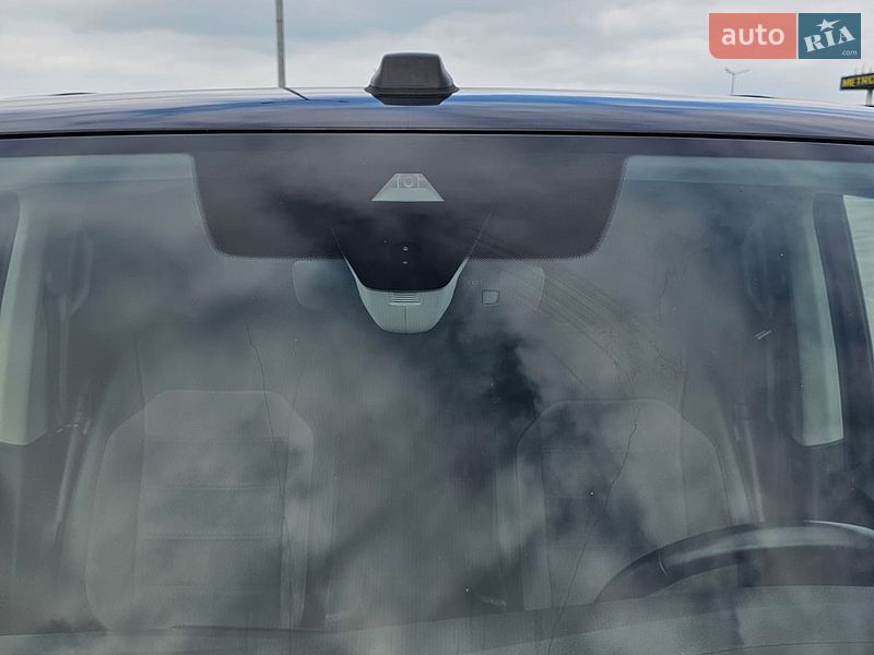 Минивэн Volkswagen Multivan 2020 в Черновцах