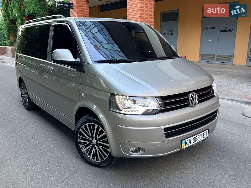 Минивэн Volkswagen Multivan 2010 в Киеве фото Минивэн Volkswagen Multivan 2010 в Киеве