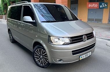 Volkswagen Multivan  2010