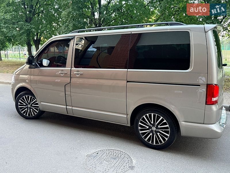 Минивэн Volkswagen Multivan 2010 в Киеве фото 5 Минивэн Volkswagen Multivan 2010 в Киеве