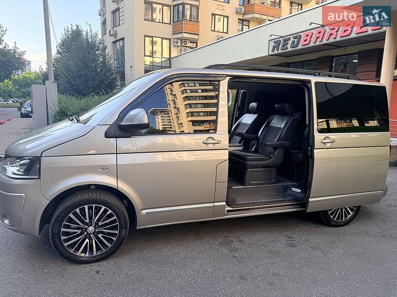 Минивэн Volkswagen Multivan 2010 в Киеве фото 12 Минивэн Volkswagen Multivan 2010 в Киеве
