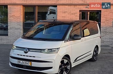 Минивэн Volkswagen Multivan 2024 в Ровно Минивэн Volkswagen Multivan 2024 в Ровно