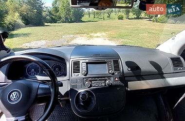 Мінівен Volkswagen Multivan 2010 в Чернівцях