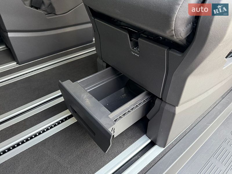 Мінівен Volkswagen Multivan 2022 в Хмельницькому