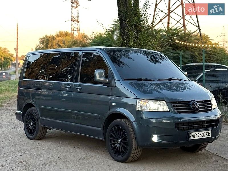 Минивэн Volkswagen Multivan 2008 в Запорожье