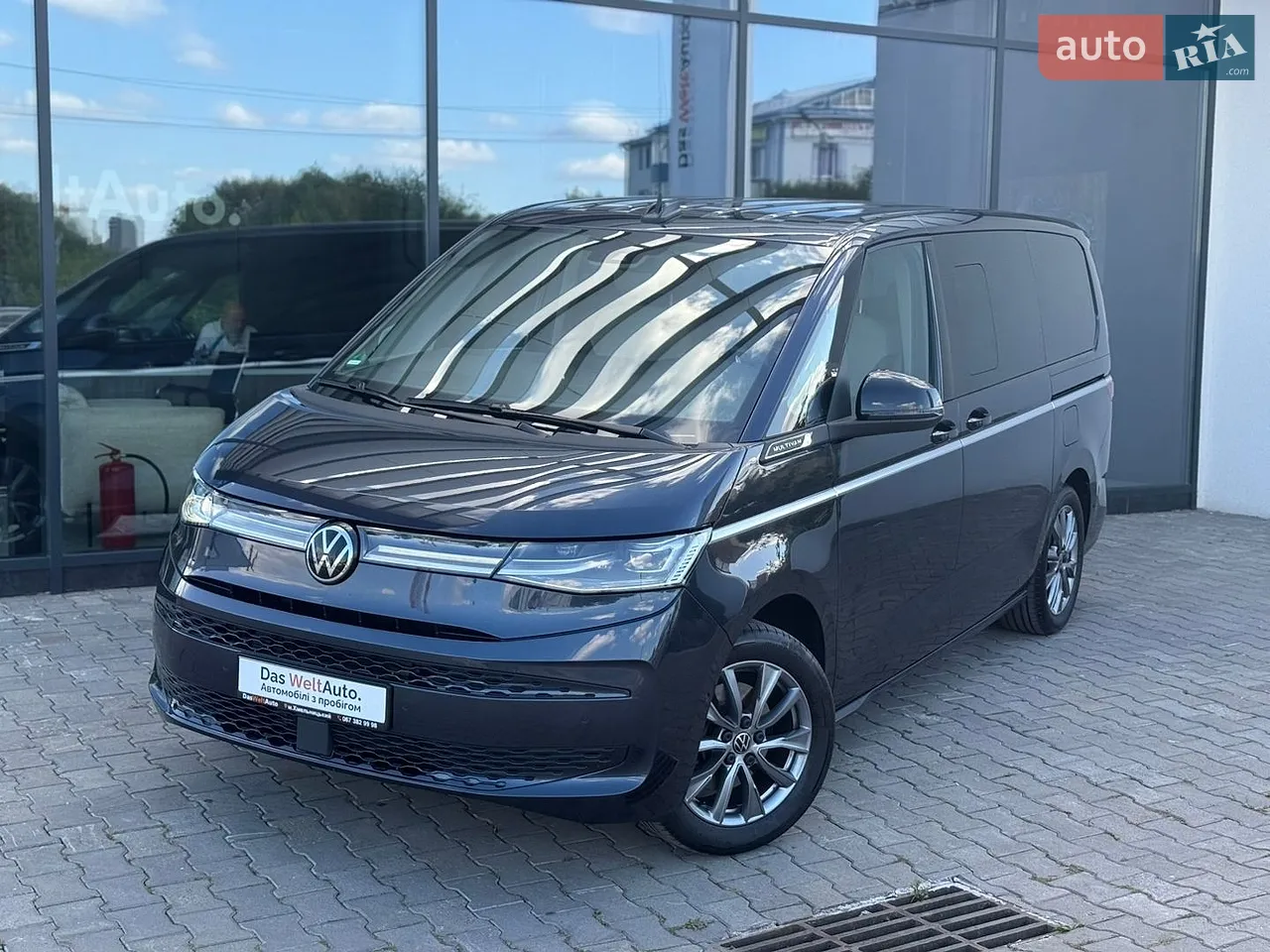 2025 Volkswagen Multivan - мініатюра 2