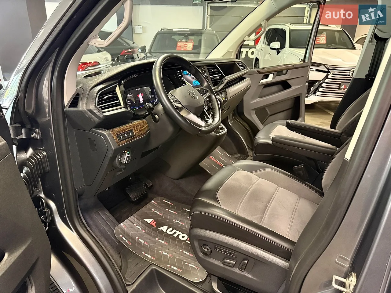 2023 Volkswagen Multivan - мініатюра 5