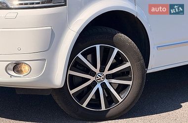 Минивэн Volkswagen Multivan 2013 в Кривом Роге