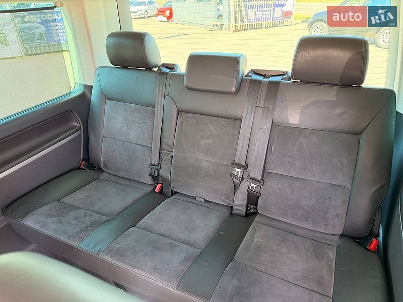 Минивэн Volkswagen Multivan 2013 в Кривом Роге