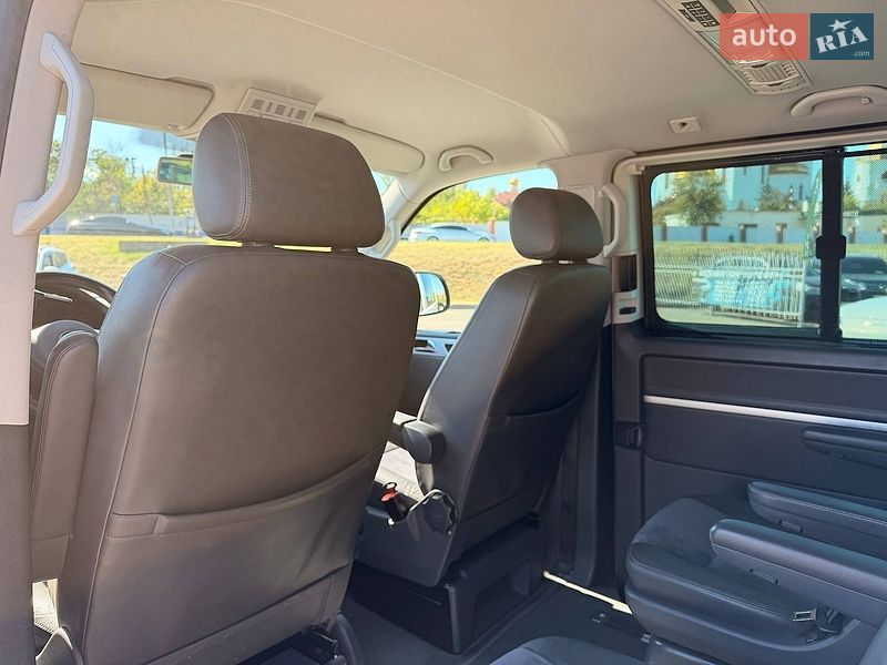 Минивэн Volkswagen Multivan 2013 в Кривом Роге