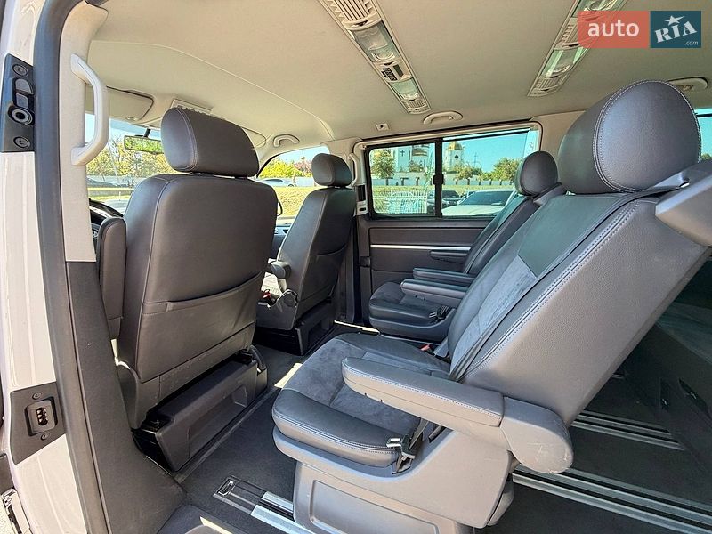 Минивэн Volkswagen Multivan 2013 в Кривом Роге
