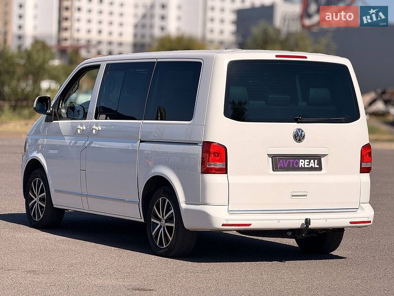 Минивэн Volkswagen Multivan 2013 в Кривом Роге