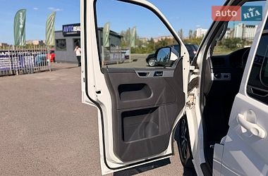 Минивэн Volkswagen Multivan 2013 в Кривом Роге