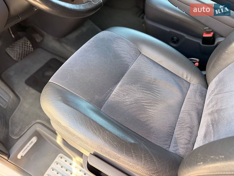Минивэн Volkswagen Multivan 2013 в Кривом Роге