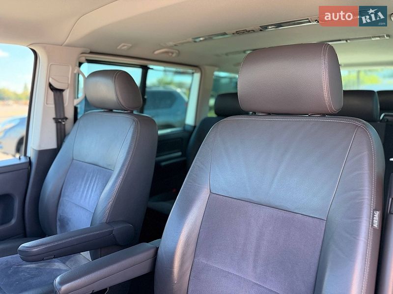 Минивэн Volkswagen Multivan 2013 в Кривом Роге