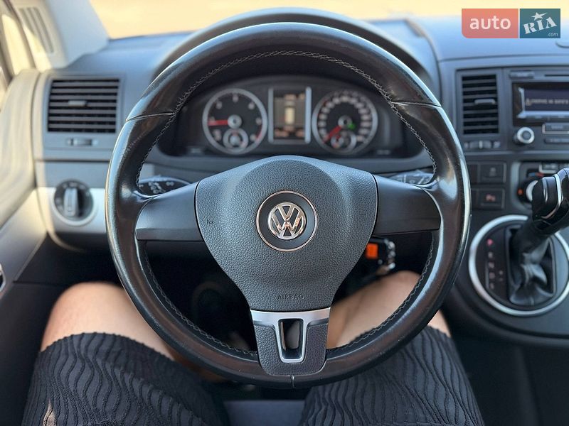 Минивэн Volkswagen Multivan 2013 в Кривом Роге
