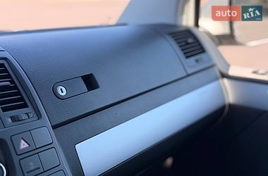 Минивэн Volkswagen Multivan 2013 в Кривом Роге