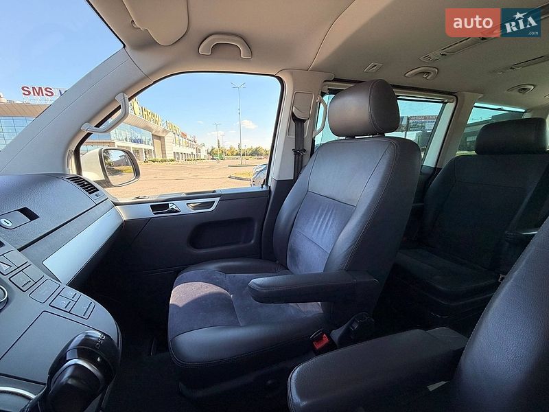 Минивэн Volkswagen Multivan 2013 в Кривом Роге