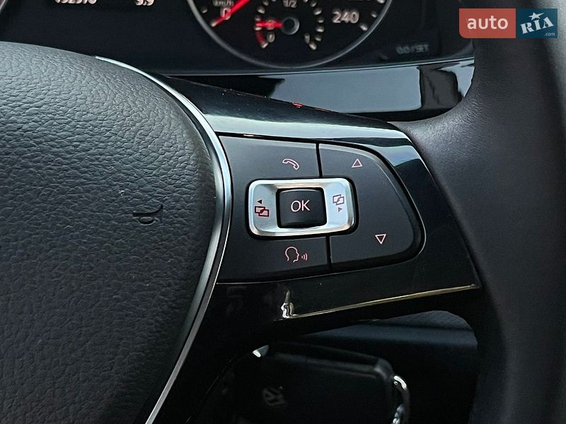 Мінівен Volkswagen Multivan 2019 в Миколаєві